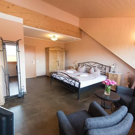 Weingut Und Gaestehaus Wetzler Penzion 4*