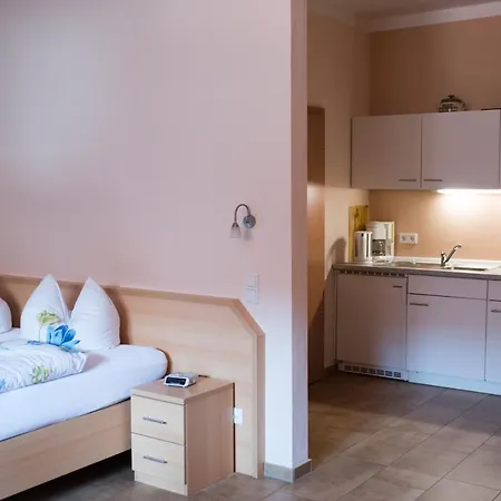 Weingut Und Gaestehaus Wetzler