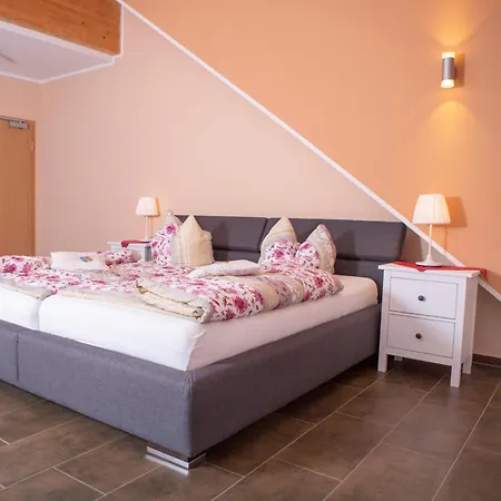 Penzion Weingut Und Gaestehaus Wetzler 4*